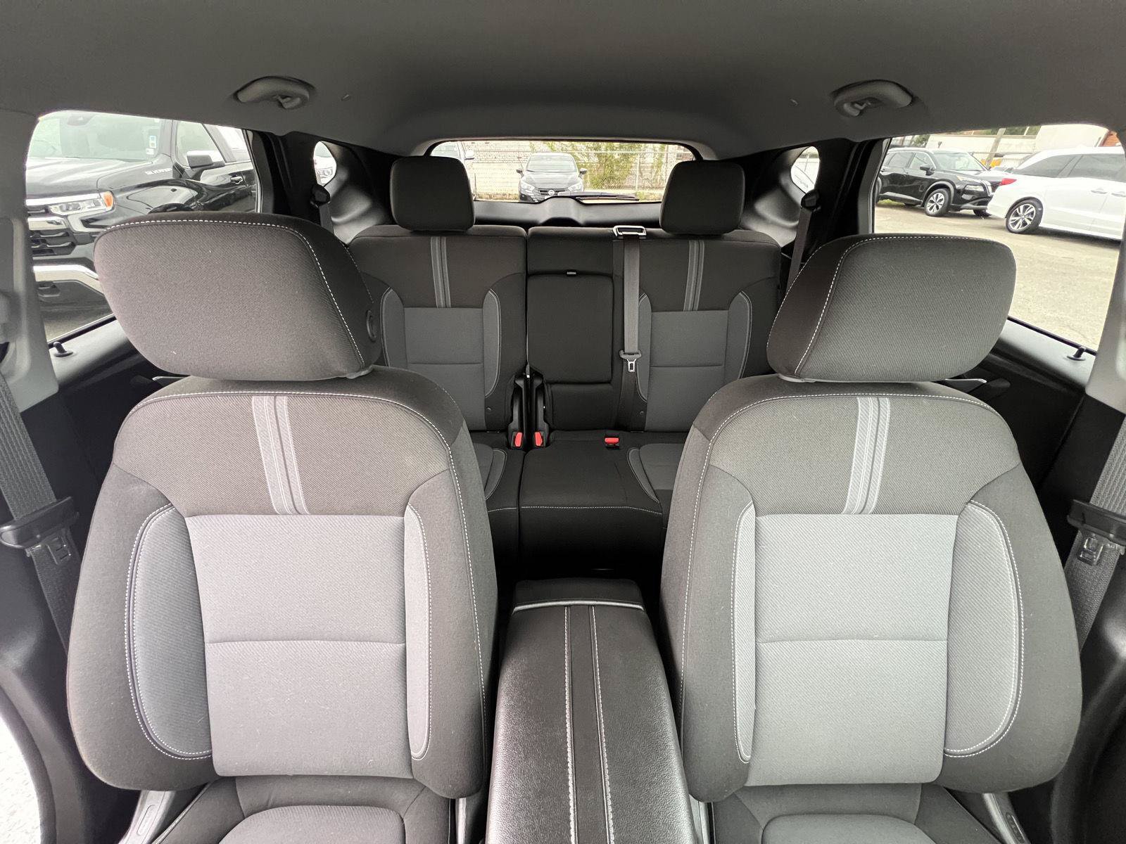 Used 2024 Chevrolet Blazer LT FWD image 27