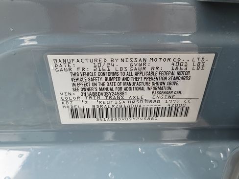 Certified 2025 Nissan Sentra SR FWD image 24
