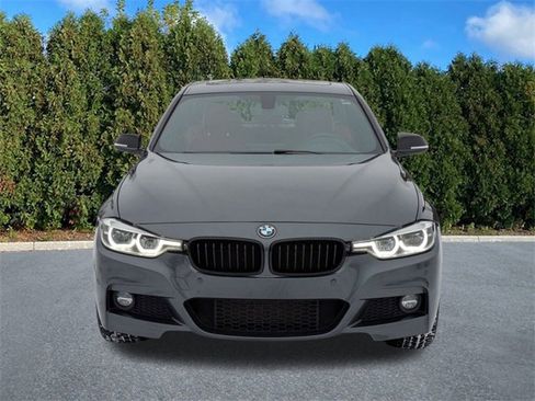 Used 2018 BMW 330i xDrive Sedan image 2