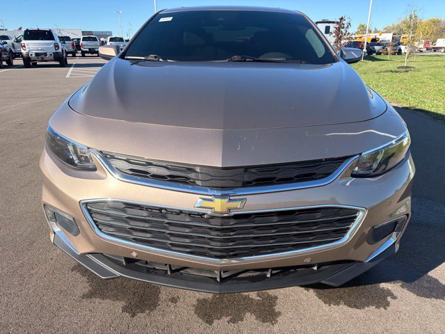 Used 2018 Chevrolet Malibu Premier FWD image 3