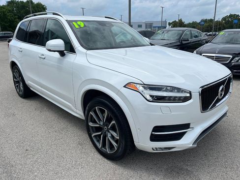 Used 2019 Volvo XC90 T6 Momentum w/ Advanced Package AWD/4WD image 7