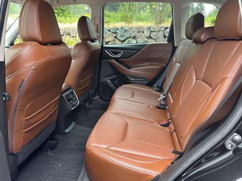 Used 2020 Subaru Forester Touring AWD/4WD image 11