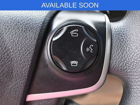 Used 2014 Toyota Camry LE FWD image 17