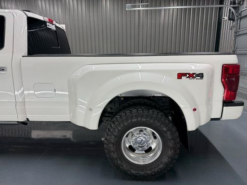 Used 2020 Ford F350 Platinum AWD/4WD image 5