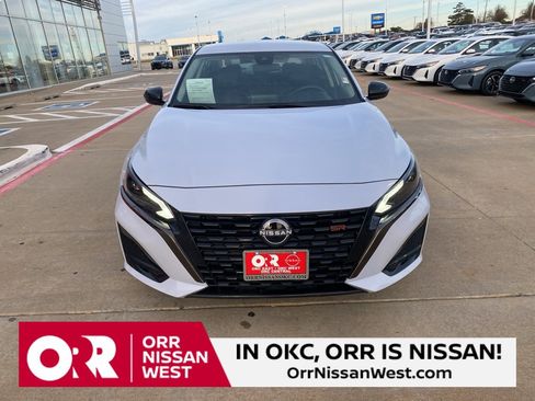 Used 2023 Nissan Altima 2.5 SR image 8