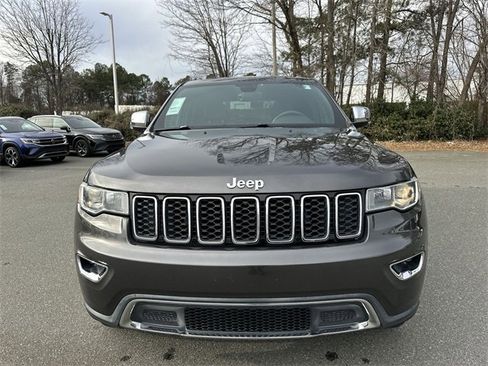 Used 2017 Jeep Grand Cherokee Limited w/ Trailer Tow Group IV image 8