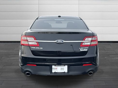 Used 2018 Ford Taurus Limited image 5