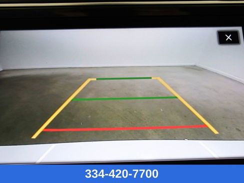 Certified 2023 Volkswagen Tiguan SE w/ Panoramic Sunroof Package image 13