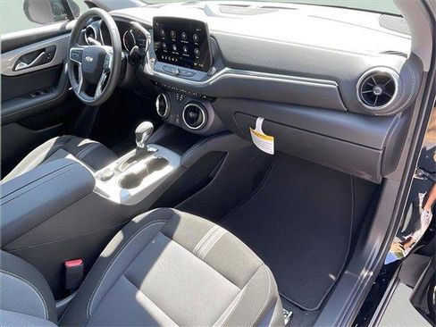 New 2025 Chevrolet Blazer LT w/ Redline Edition image 32