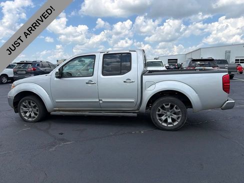 Used 2019 Nissan Frontier SL RWD image 8