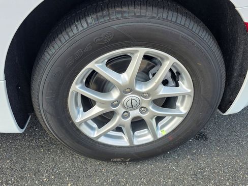 New 2026 Chrysler Pacifica Select image 6