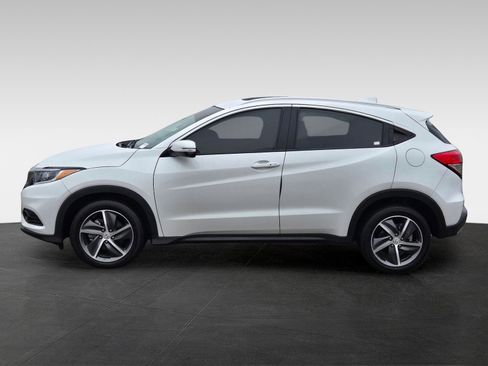 Used 2021 Honda HR-V EX image 7