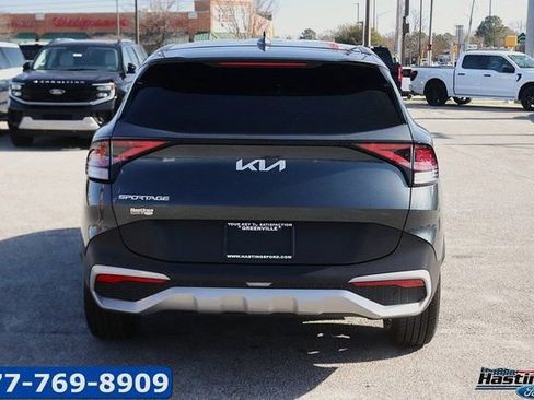 Used 2023 Kia Sportage EX image 6