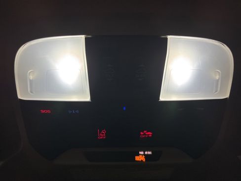 Used 2018 Subaru Crosstrek 2.0i Limited image 23