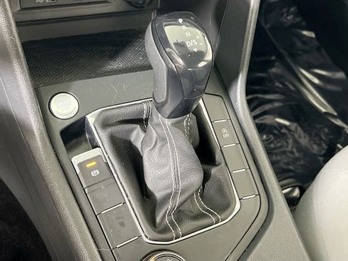 Used 2022 Volkswagen Taos S image 16