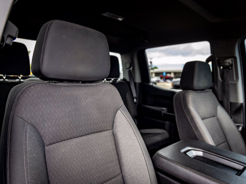 Used 2024 Chevrolet Silverado 1500 Custom w/ Turbomax Blackout Package AWD/4WD image 26