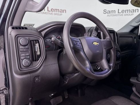 Used 2024 Chevrolet Silverado 2500 Custom w/ Custom Value Package image 11