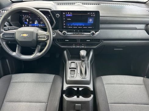 Used 2024 Chevrolet Colorado W/T RWD image 13