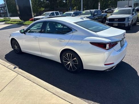 Used 2024 Lexus ES 350 w/ Premium Package FWD image 7