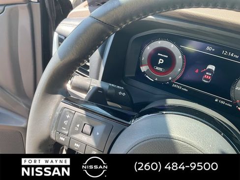 Used 2023 Nissan Rogue Platinum w/ Platinum Premium Package AWD/4WD image 24