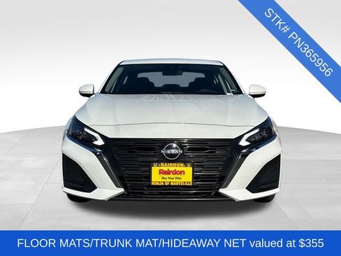 Used 2023 Nissan Altima 2.5 SV image 2