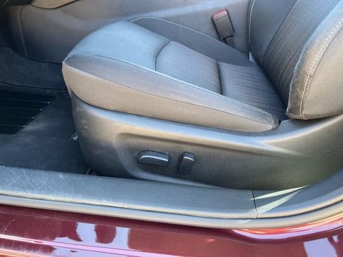 Used 2025 Nissan Altima 2.5 SV FWD image 16