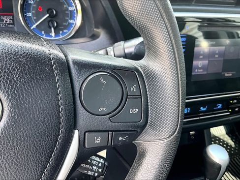 Used 2018 Toyota Corolla LE FWD image 23