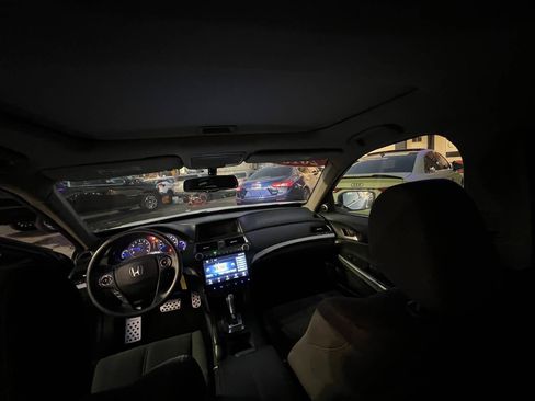 Used 2013 Honda Crosstour EX image 1