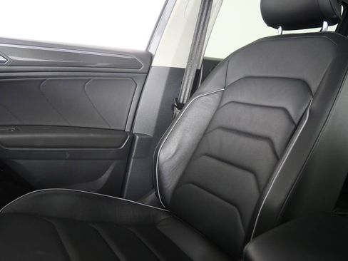 Used 2019 Volkswagen Tiguan SEL Premium image 28