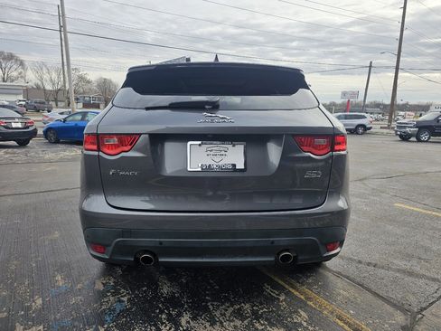Used 2019 Jaguar F-PACE Premium image 6