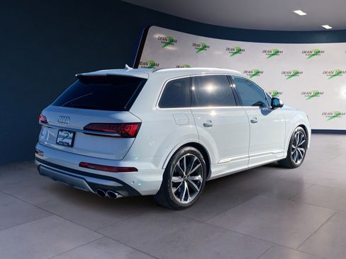 Used 2022 Audi SQ7 Prestige w/ Prestige Package image 6
