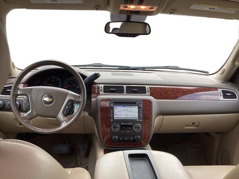 Used 2012 Chevrolet Suburban LTZ AWD/4WD image 12