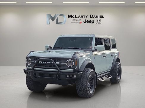 Used 2023 Ford Bronco Black Diamond AWD/4WD image 2