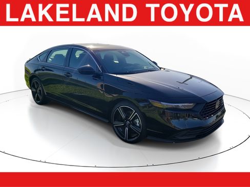 Used 2025 Honda Accord Sport image 1