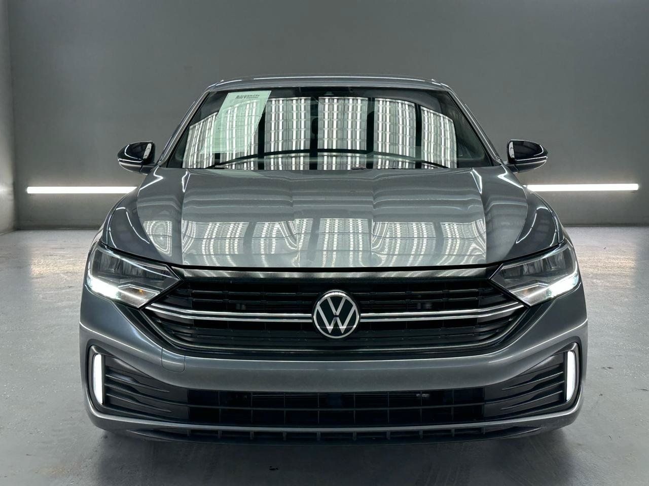 Used 2024 Volkswagen Jetta Sport FWD image 2