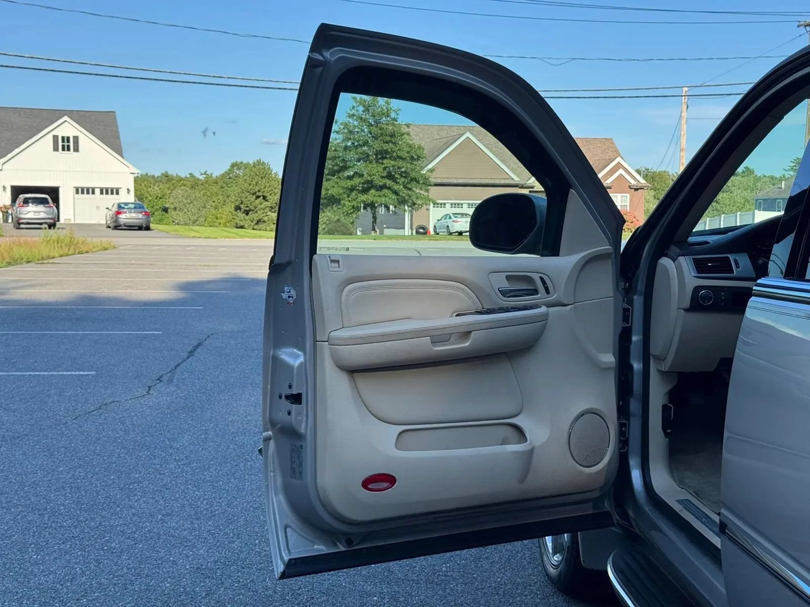 Used 2008 Cadillac Escalade AWD image 10