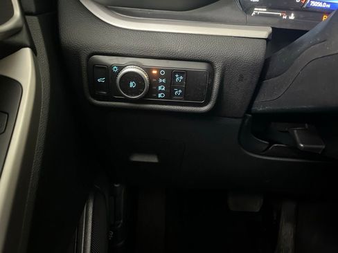 Used 2023 Ford Explorer XLT w/ Equipment Group 202A AWD/4WD image 57