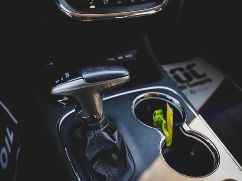 Used 2018 Dodge Durango SXT w/ Quick Order Package 2BB image 12