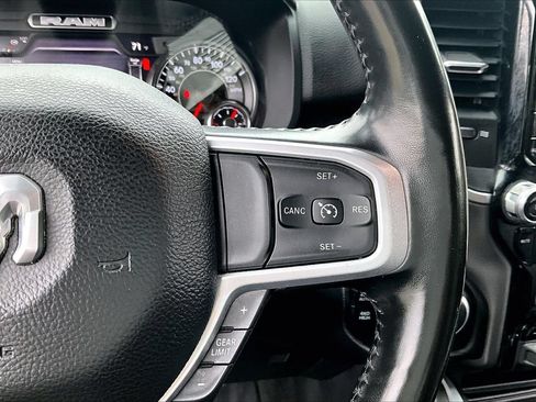 Used 2022 RAM 1500 Big Horn AWD/4WD image 30