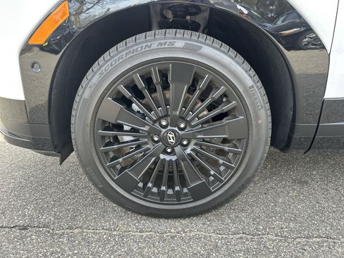 New 2025 Hyundai Santa Fe Calligraphy image 11