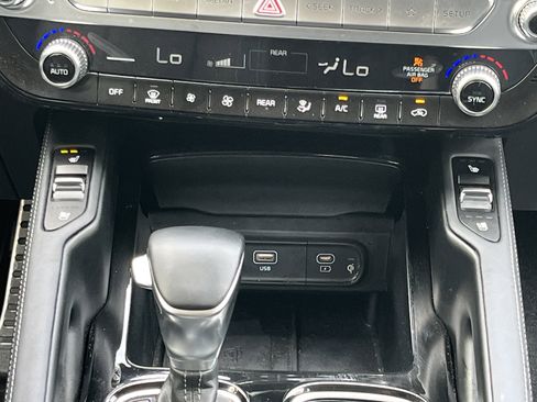 Used 2023 Kia Telluride SX image 7