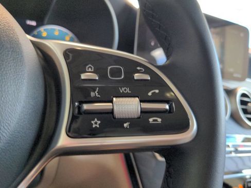 Certified 2021 Mercedes-Benz GLC 300 image 27