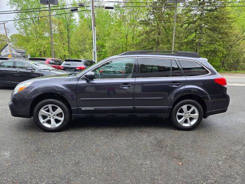 Used 2013 Subaru Outback 2.5i Limited AWD/4WD image 28