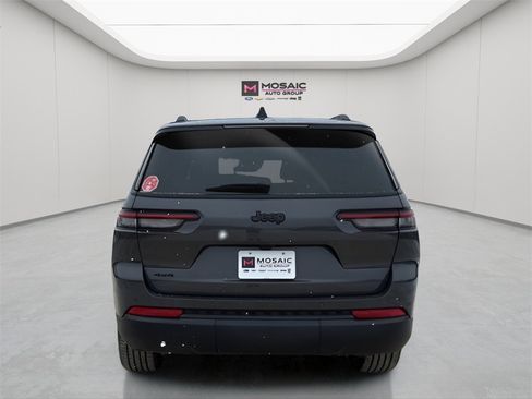 New 2025 Jeep Grand Cherokee L Altitude image 6