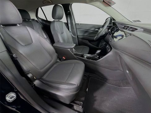 Used 2021 Buick Encore GX Select w/ Sport Touring Package AWD/4WD image 29
