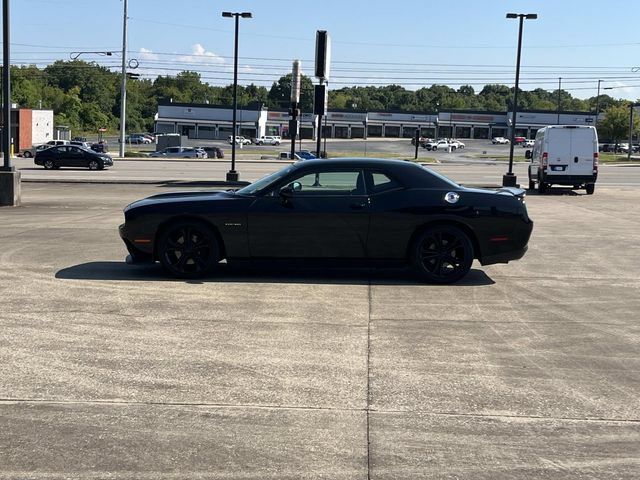 Used 2020 Dodge Challenger R/T RWD image 7