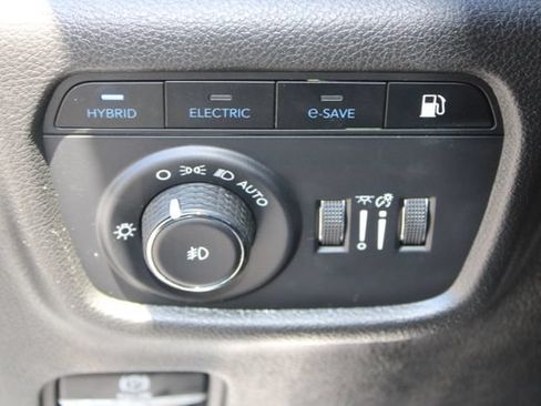 Used 2024 Jeep Grand Cherokee Limited 4xe AWD/4WD image 15