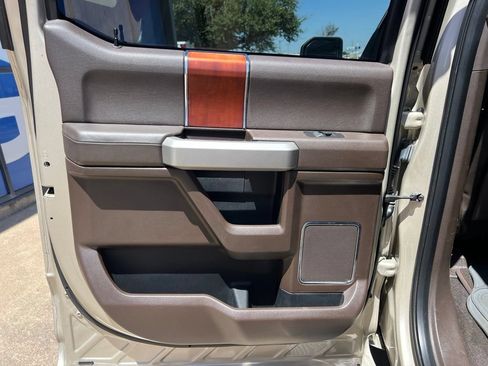 Used 2018 Ford F150 King Ranch w/ Equipment Group 601A Luxury RWD image 18