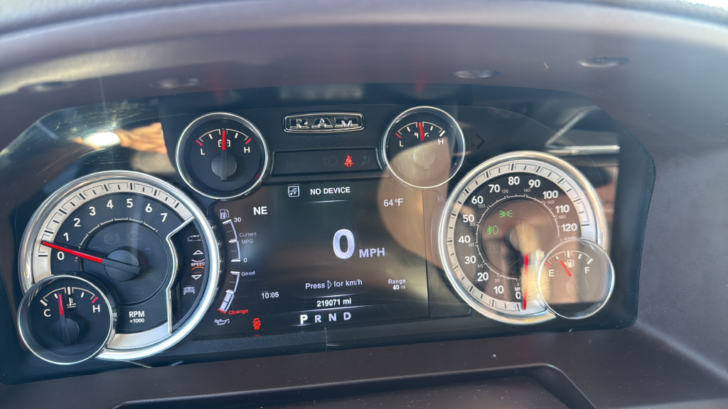 Used 2016 RAM 1500 Classic SLT w/ Luxury Group AWD/4WD image 11