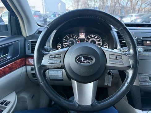 Used 2011 Subaru Outback 3.6R Limited w/ PWR Moonroof Pkg image 18